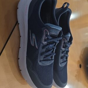 Skechers Dark Blue and White Athletic Shoes